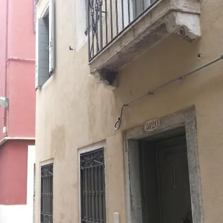 Inn Angolo Fiorito Venecia