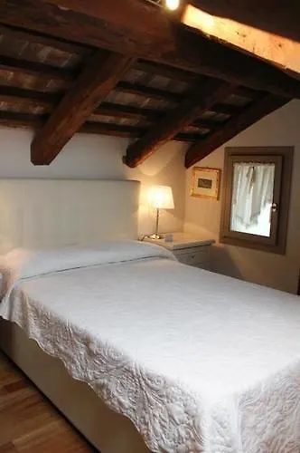 Angolo Fiorito 3* Benátky