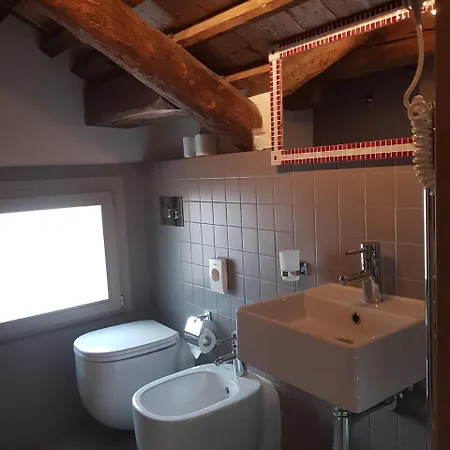 Angolo Fiorito Zajazd Wenecja