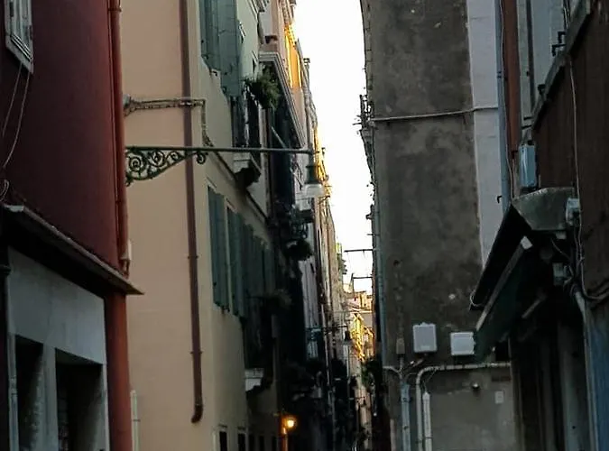 Angolo Fiorito Venice