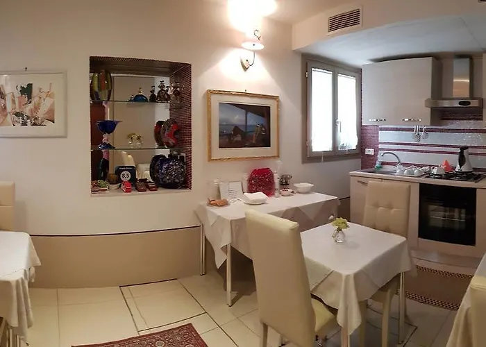 Angolo Fiorito Venice