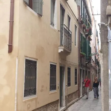 Angolo Fiorito Gasthof 3*