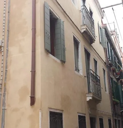 Angolo Fiorito Locanda